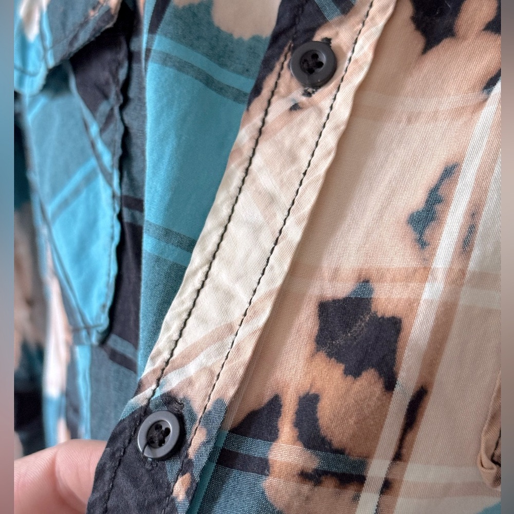 Y2K Western POINT ZERO Cher 2005 Acid Washed Blue Tan Plaid Button Down Shirt M - Picture 4 of 10